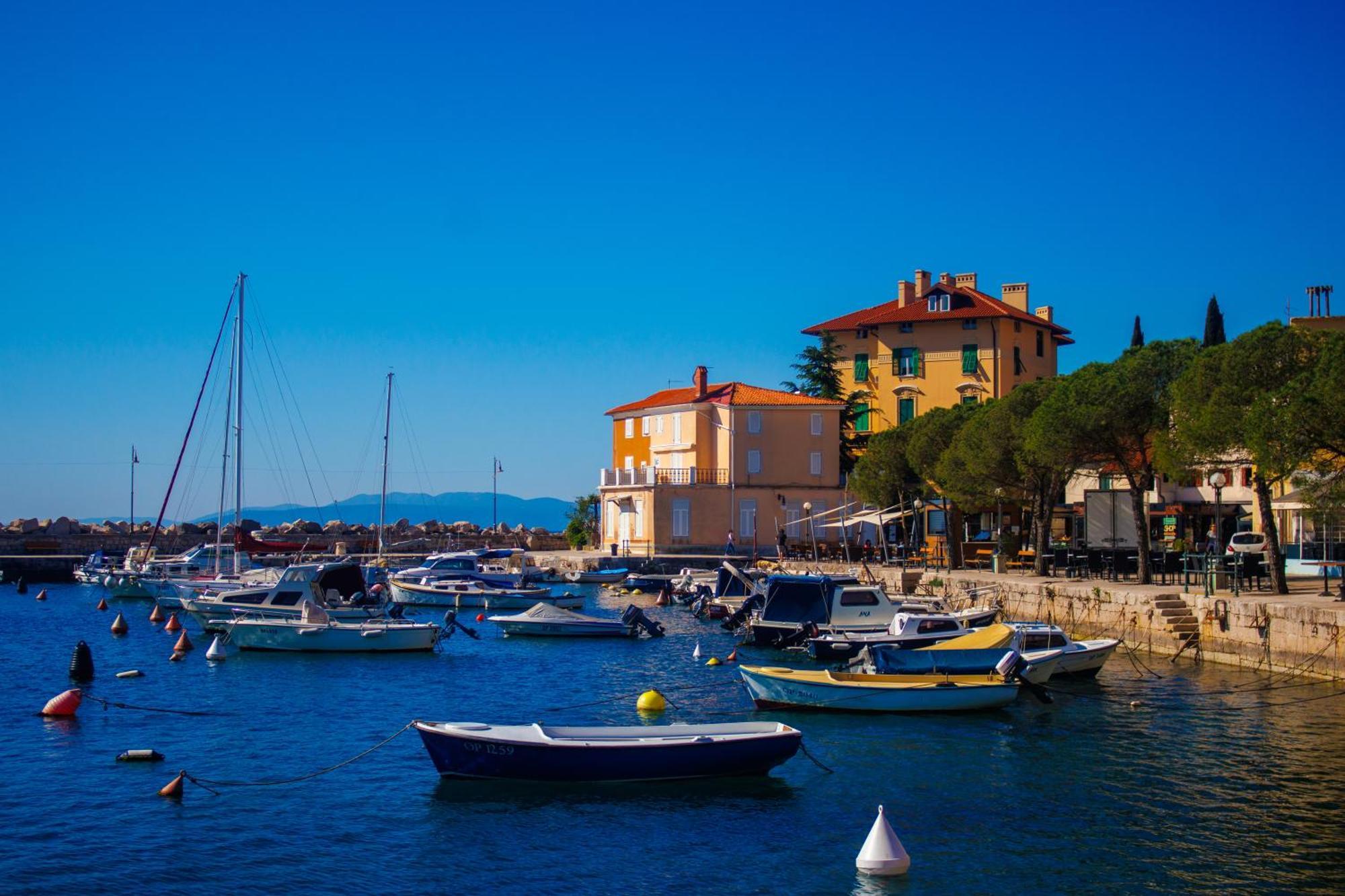 Villa Volos With Roof Terrace, Sea View, Free Private Parking Opatija Eksteriør billede