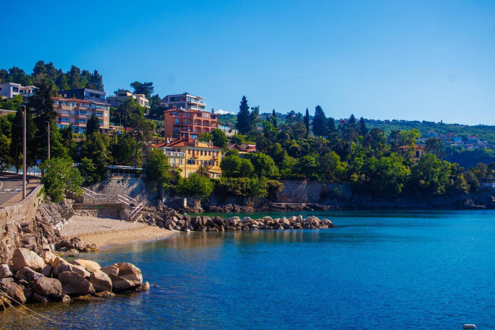 Villa Volos With Roof Terrace, Sea View, Free Private Parking Opatija Eksteriør billede