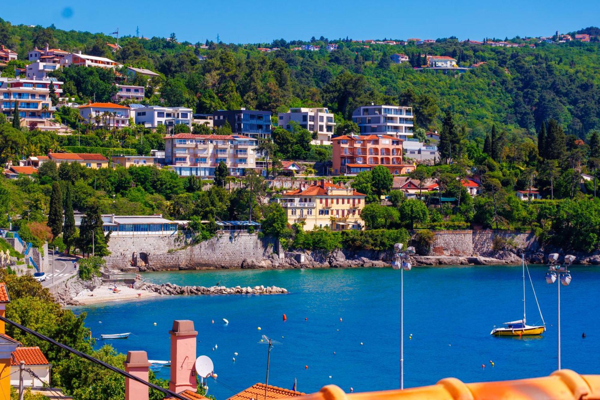 Villa Volos With Roof Terrace, Sea View, Free Private Parking Opatija Eksteriør billede