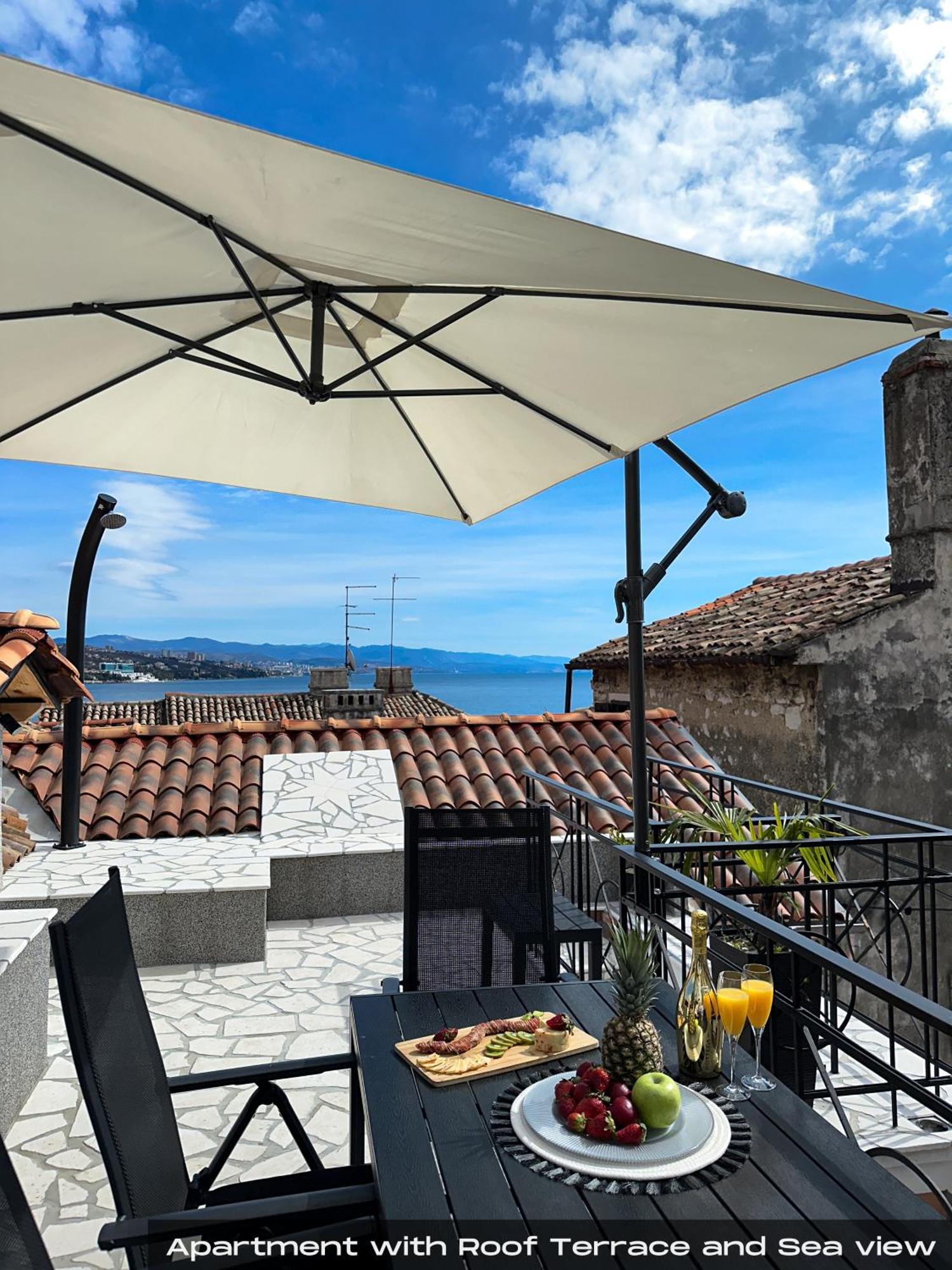 Villa Volos With Roof Terrace, Sea View, Free Private Parking Opatija Eksteriør billede