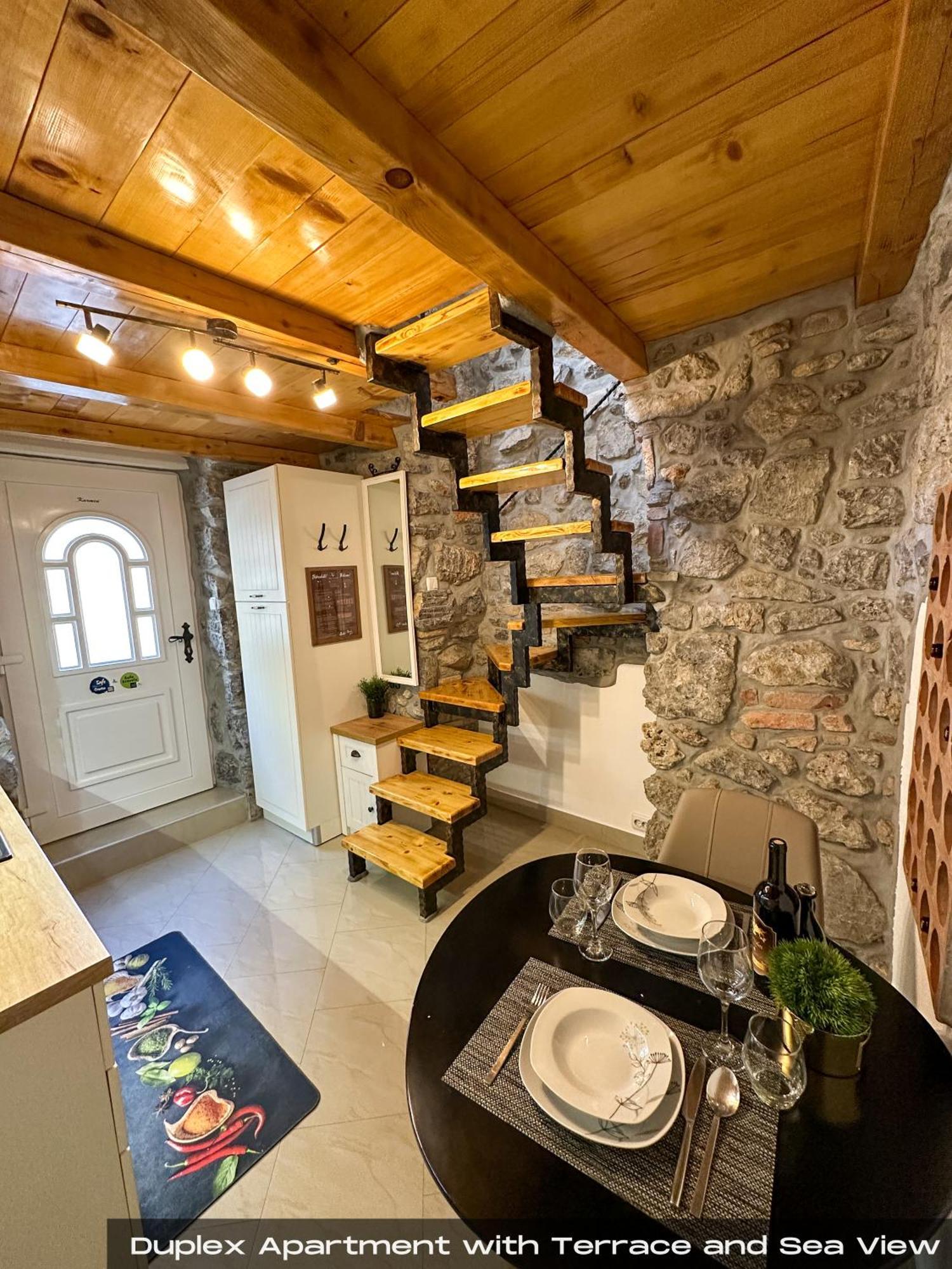 Villa Volos With Roof Terrace, Sea View, Free Private Parking Opatija Eksteriør billede
